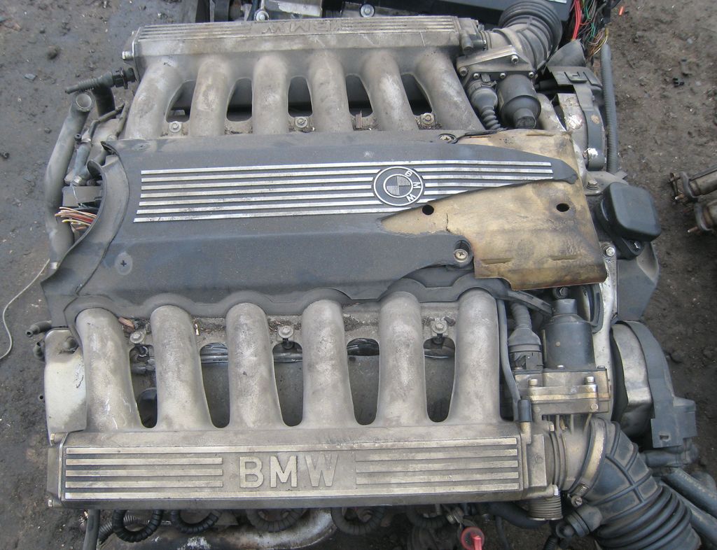  BMW M70B50 :  1